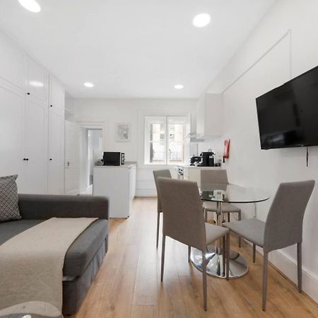 2 Bed Piccadilly Apartment 3 Лондон Экстерьер фото