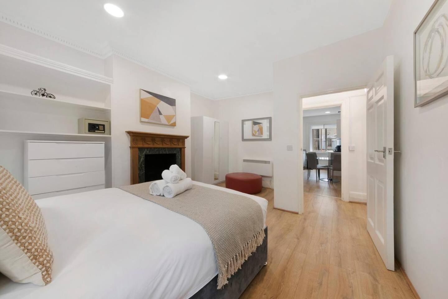 2 Bed Piccadilly Apartment 3 Лондон Экстерьер фото